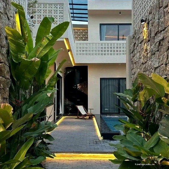 09 Villa Cần Thơ với ban công nhìn ra vườn