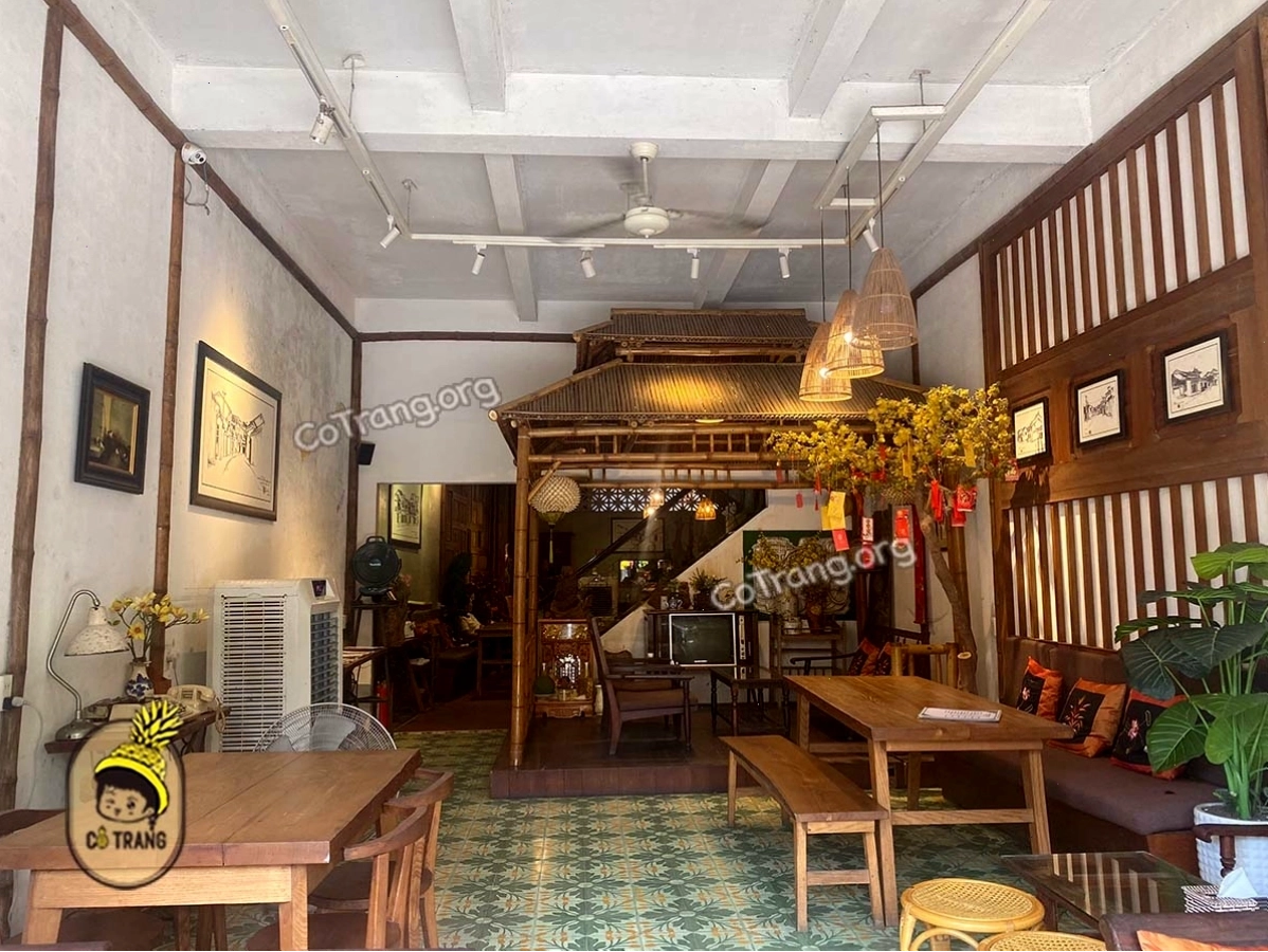 92 Station Hội An trên đường Trần Phú nhìn từ ngoài vào