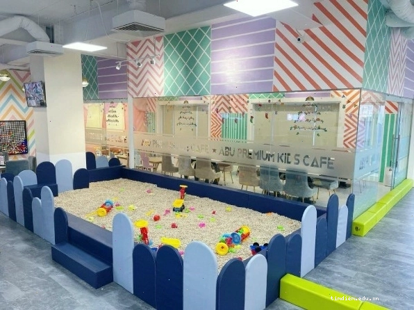 ABU Premium Kids Cafe - không gian sang trọng và vui nhộn