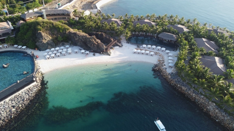 Amiana Resort Nha Trang: Review Chi Tiết và Kinh Nghiệm Lưu Trú 2026