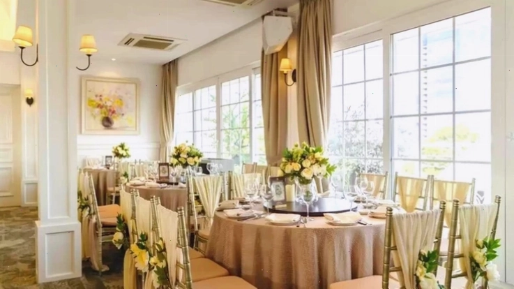 Ảnh bàn tiệc tại sảnh Terrace tầng 5, nhà hàng Gala Royale
