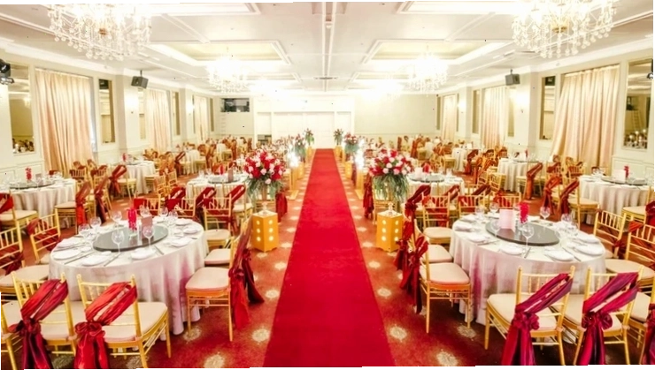 Ảnh chụp lối đi tại sảnh Ruby tầng 2, nhà hàng Gala Royale