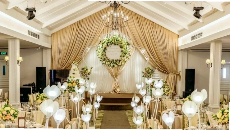 Ảnh chụp lối đi tại sảnh Terrace tầng 5, nhà hàng Gala Royale
