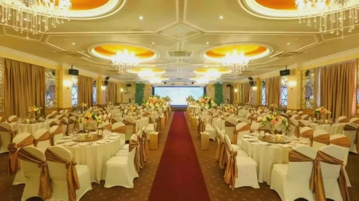 Ảnh một góc sảnh Diamond tầng 4, nhà hàng Gala Royale