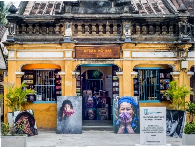 Bãi biển Cửa Đại vào buổi sáng