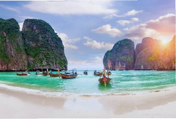 Bãi biển Laem Thong, Koh Phi Phi với rặng san hô gần bờ
