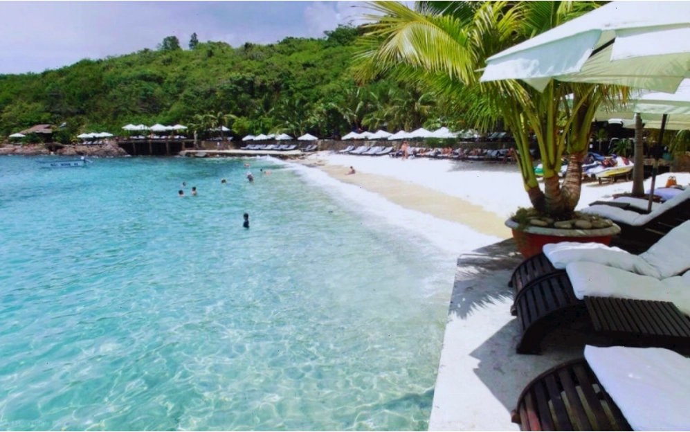 Bãi biển Mini Beach Nha Trang hoang sơ và quyến rũ