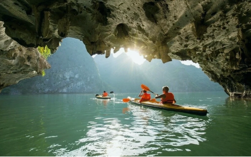 Bãi biển Mỹ Khê Quảng Ngãi với vẻ đẹp bình dị