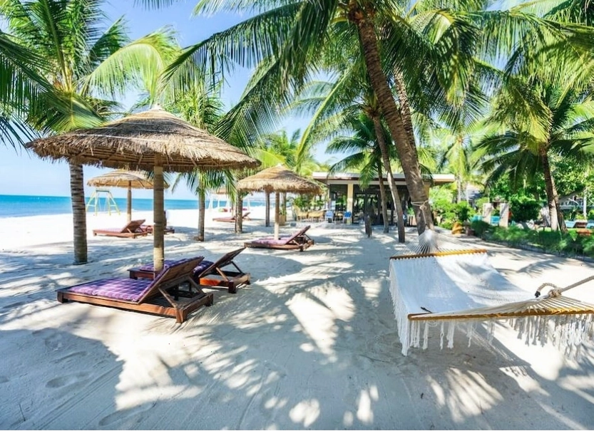 Bãi biển tuyệt đẹp tại Hoàng Ngọc Beach Resort Phan Thiết