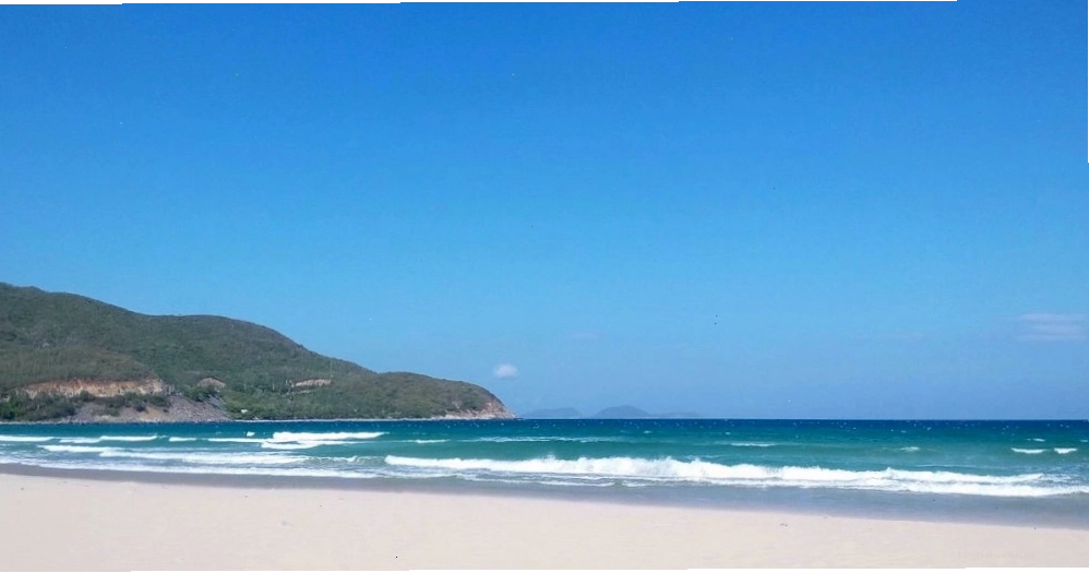 Bãi Dài Cam Ranh với vẻ đẹp êm đềm thơ mộng