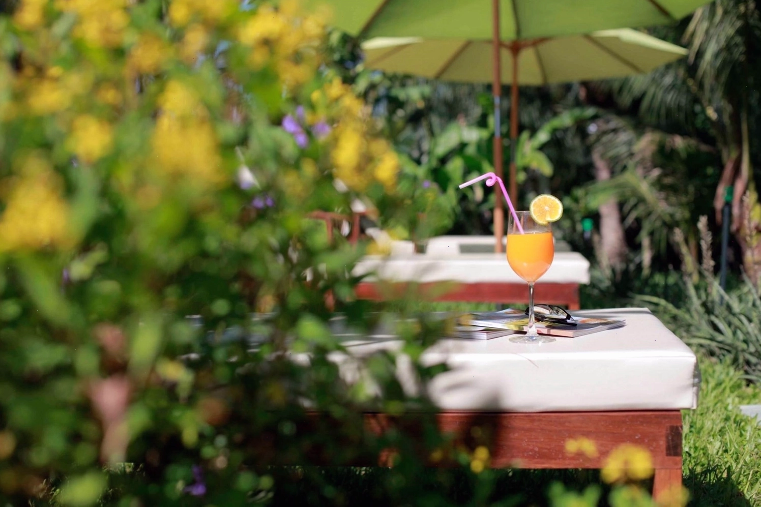 Bàn ghế ngoài trời tại Green Boutique Villa