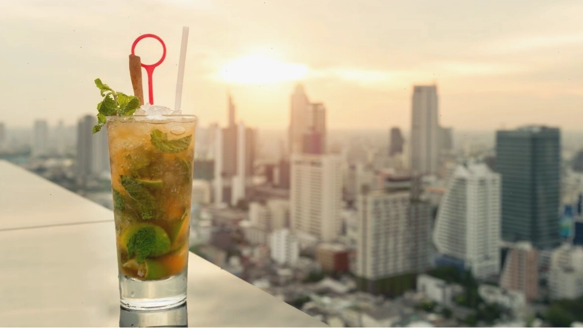 Banana Mama Rooftop & Kitchen Sài Gòn với view thành phố