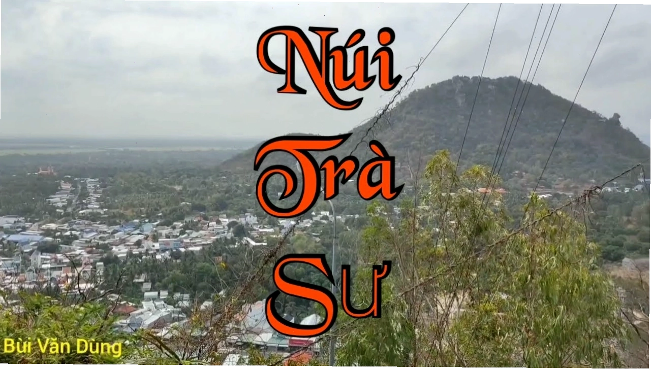 Bảng chỉ dẫn đường đi đến núi Trà Sư tại An Giang