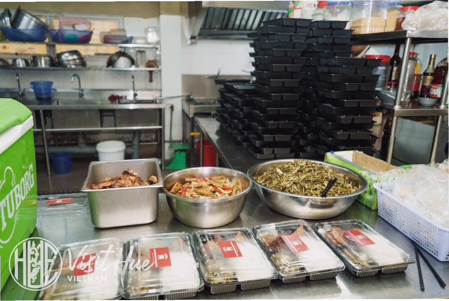 Bánh ít lá gai tráng miệng đặc trưng tại nhà hàng Chạn