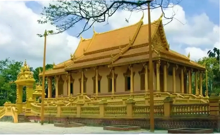 Bảo tàng Khmer tỉnh Sóc Trăng trưng bày nhiều hiện vật văn hóa