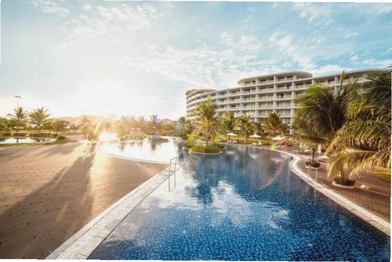 Bể bơi ngoài trời tại FLC Quy Nhơn
