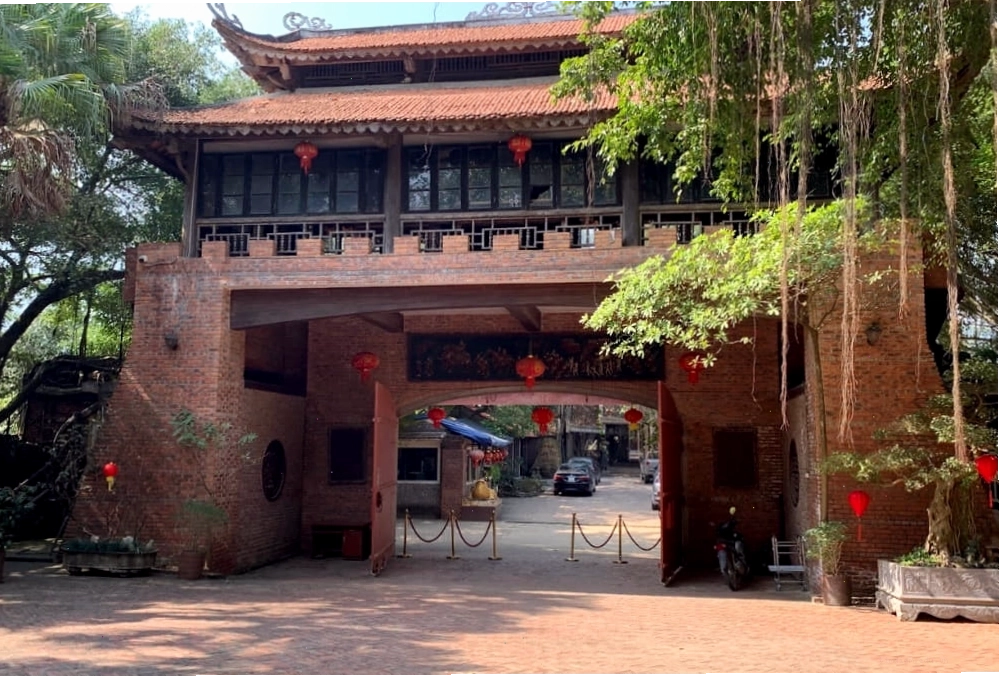 Bể bơi tại Công viên Long Việt là địa điểm tránh nóng lý tưởng
