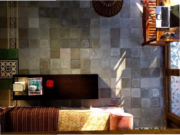 Bể bơi vô cực tại Lara Homestay với tầm nhìn ra biển
