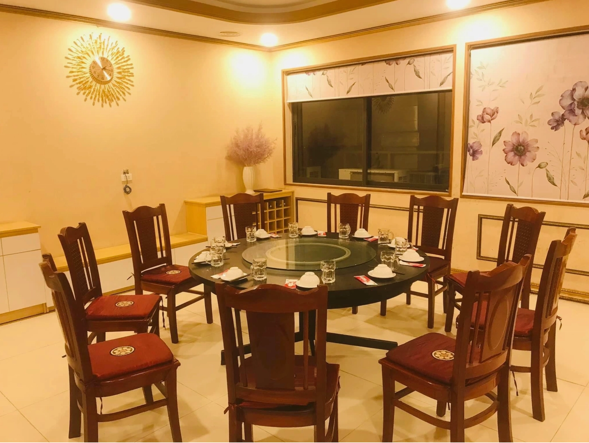 Bê sữa chao, món đặc sản hấp dẫn tại Nhà hàng Phong Lan Mộc Châu