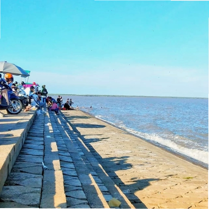 Biển Cồn Nhàn - Điểm hẹn lý tưởng
