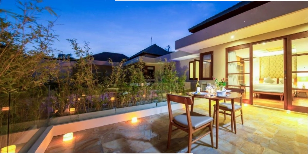 Biệt thự Bali với hồ bơi và tầm nhìn ra vườn nhiệt đới