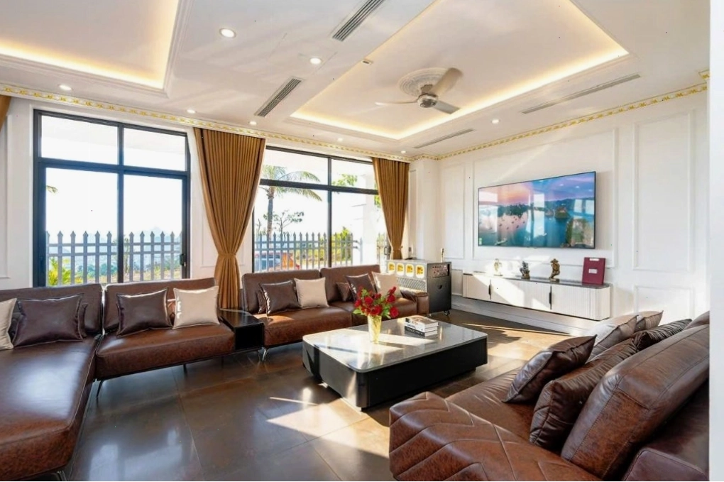 Biệt thự FLC Hạ Long với bể bơi riêng và không gian xanh mát