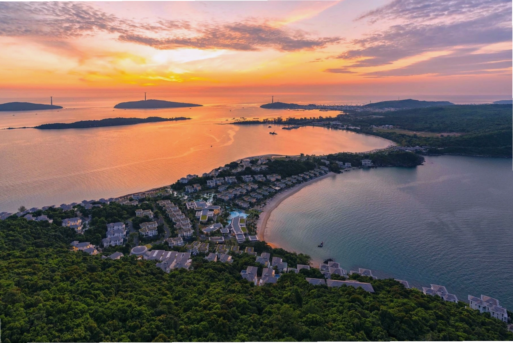 Biệt thự hướng biển tại Premier Village Phu Quoc Resort với hồ bơi riêng
