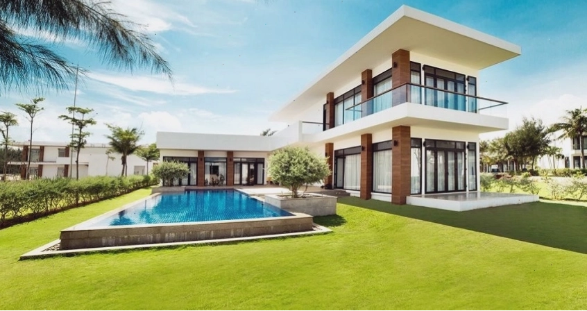 Biệt thự sang trọng tại Saint Simeon Resort & Spa Long Hải với hồ bơi riêng