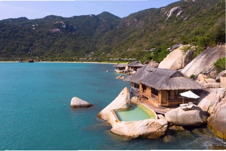 Biệt thự trên mặt nước tại Six Senses Ninh Vân Bay