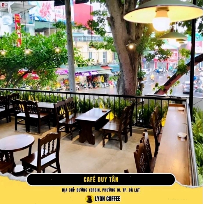 Bữa sáng thịnh soạn tại một quán ăn sáng uống cafe ở tại đà lạt