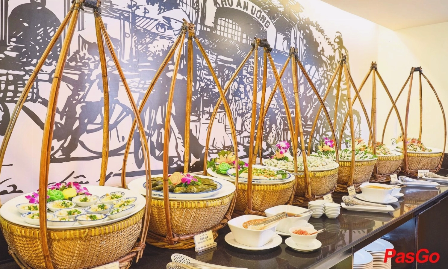 Buffet Gánh - Khách Sạn Bông Sen