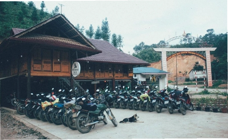 Bụi Homestay Hà Giang - điểm đến bình yên với kiến trúc nhà sàn