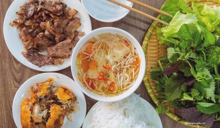 Bún Chả Hàng Quạt - địa điểm thưởng thức bún chả chuẩn vị Hà Nội