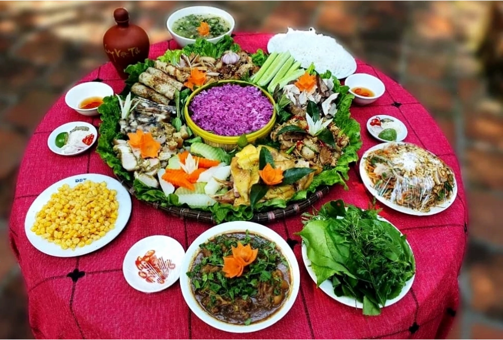 Các món ăn ngon tại nhà hàng Công viên Long Việt