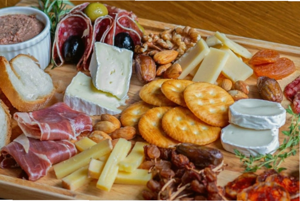 Các món ăn tại Vivins Wine Club được chế biến tinh tế và đẹp mắt