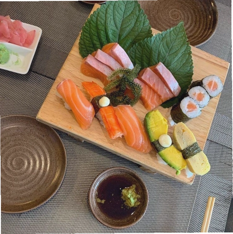 Các món ăn tươi ngon tại nhà hàng Sushi To Quận 2