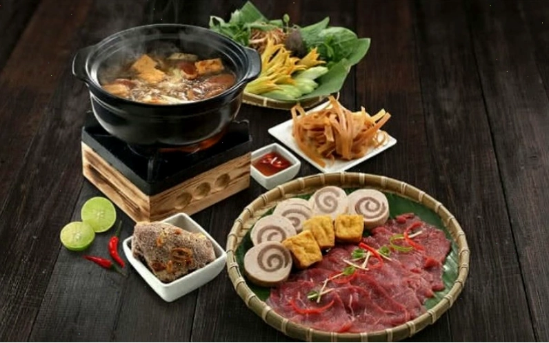 Các món cuốn đa dạng tại Wrap & Roll Quận 1