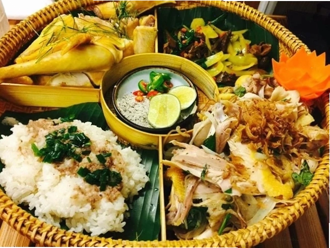 Các món gà hấp dẫn tại Gà Như Ý Bảo Lộc