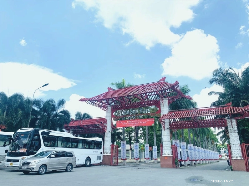 Các trò chơi hấp dẫn dành cho trẻ em tại Đầm Sen Khô