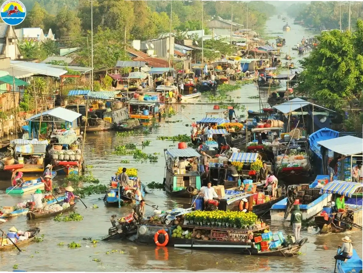 Các tượng La Hán được điêu khắc tinh xảo tại Chùa La Hán