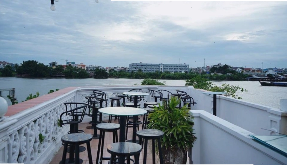 Cafe Gió và Nước với không gian gần gũi thiên nhiên