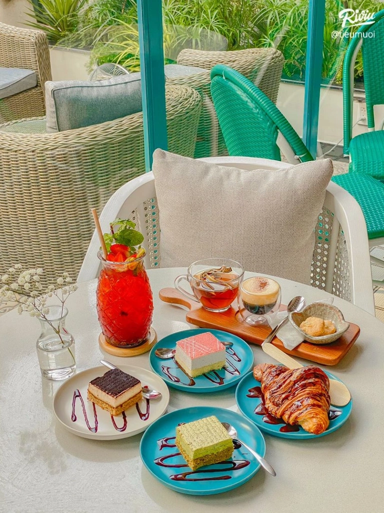 Cafe Phượng Các: Điểm Hẹn Văn Phòng Lý Tưởng Tại Quận 3
