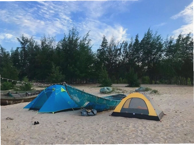Cắm trại trên bãi biển Cồn Vành