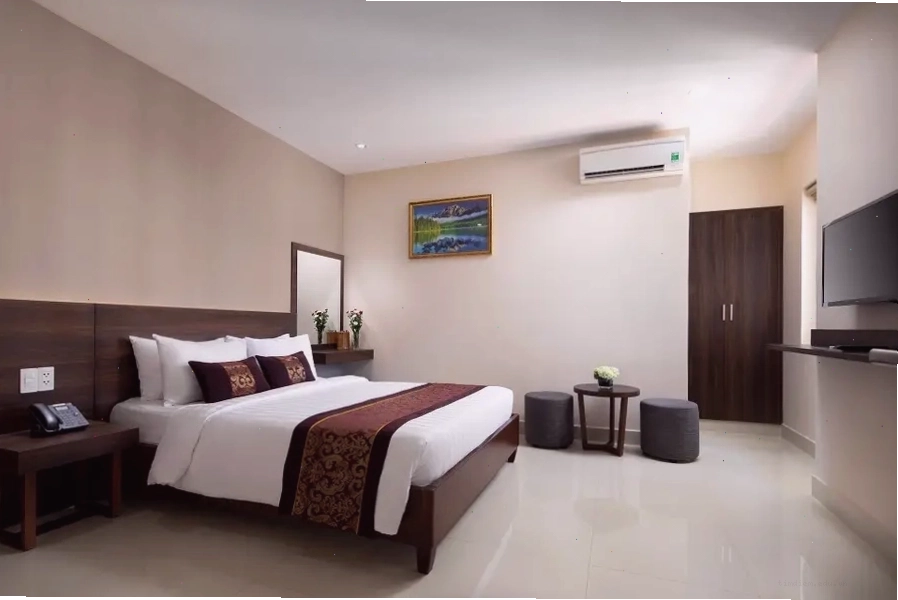 Cận cảnh ban công phòng khách sạn Nolis với view biển