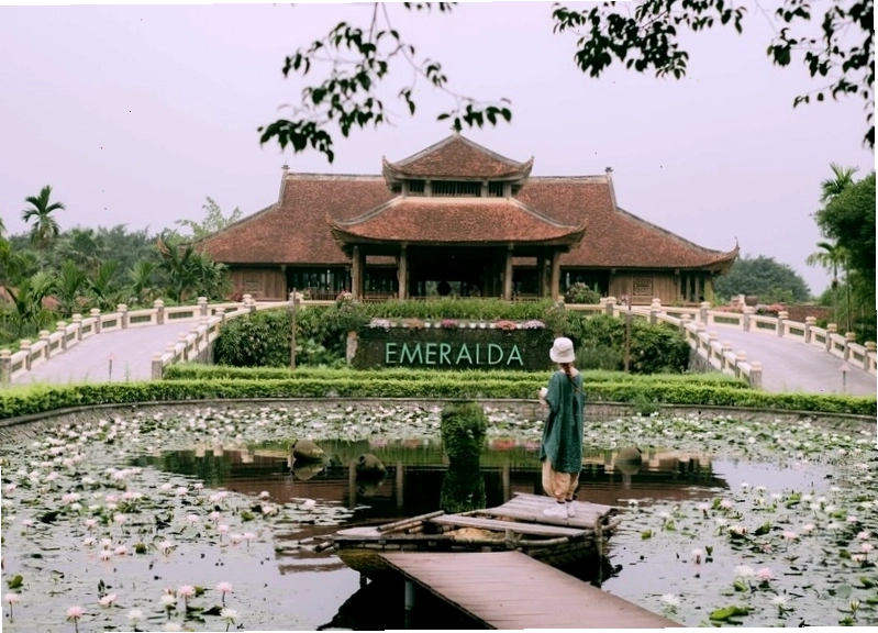 Cận cảnh kiến trúc nhà ba gian tại Emeralda Resort Ninh Bình