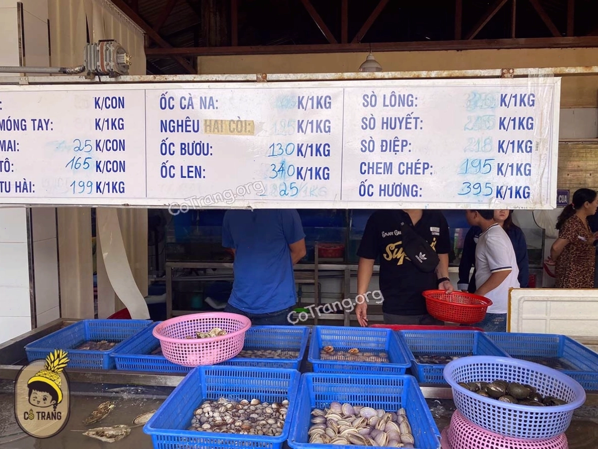 Cận cảnh món cua tại Nhà hàng Phong Cua 2