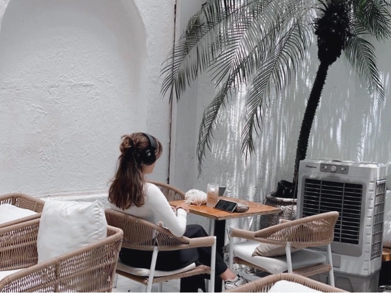 Cận cảnh một góc decor ấn tượng tại Fika