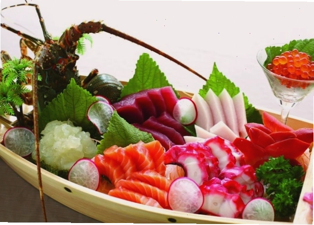 Cận cảnh một món ăn hải sản hấp dẫn tại Nhà Hàng Bê Vàng