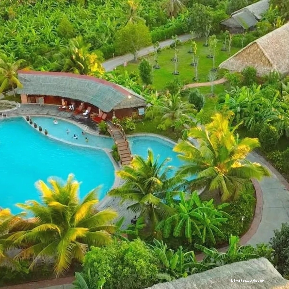 Can Tho Ecolodge với không gian xanh và hồ bơi thư giãn