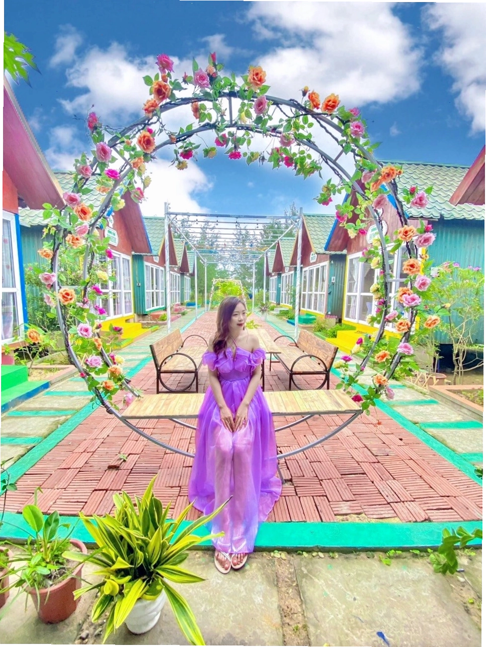 Cảnh biển buổi sớm mai nhìn từ Hồng Vàn Homestay